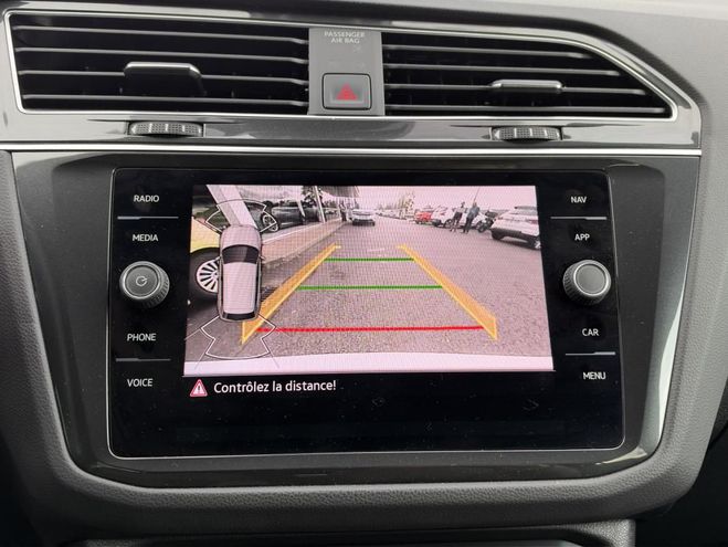 Volkswagen Tiguan 1.5 TSI 150ch DSG7 R-Line gris clair de 2023