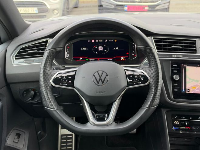 Volkswagen Tiguan 1.5 TSI 150ch DSG7 R-Line gris clair de 2023