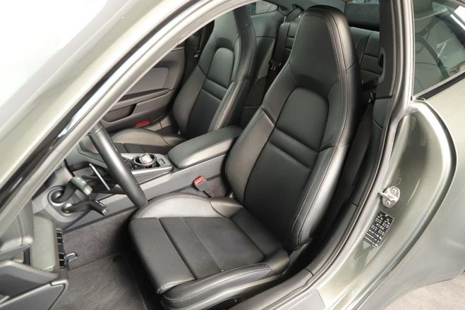 Porsche 911 Carrera 4 Coup� 385 ch BVA gris de 2020