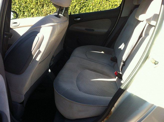 Peugeot 206  Gris de 2004