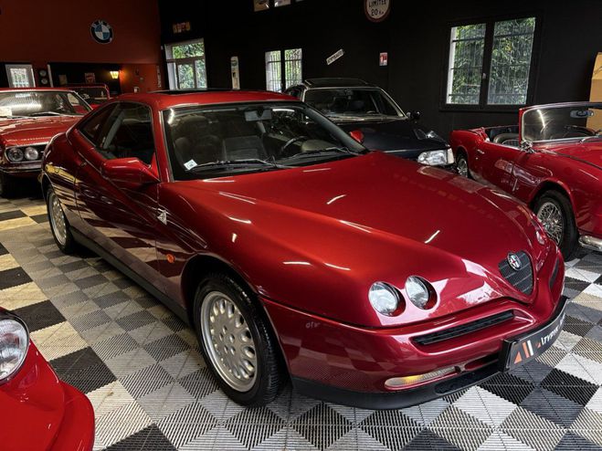 Alfa romeo GTV 916 2,0 16v TwinSpark Bvm Rouge m�tallis� de 1996