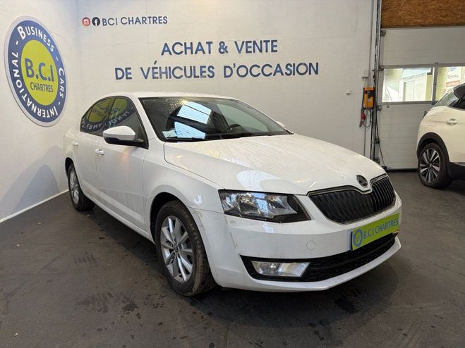 Skoda Octavia 1.2 TSI 105CH GREEN TEC AMBITION Blanc de 2015