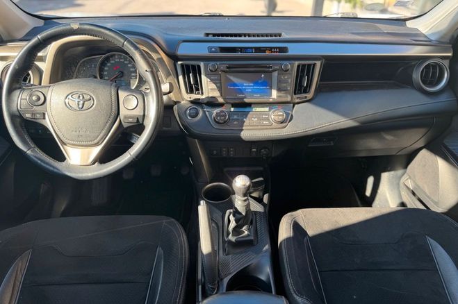 Toyota RAV 4 RAV-4 2.0 D4D 125ch SPORT EDITION 4X2 PR Blanc de 2015