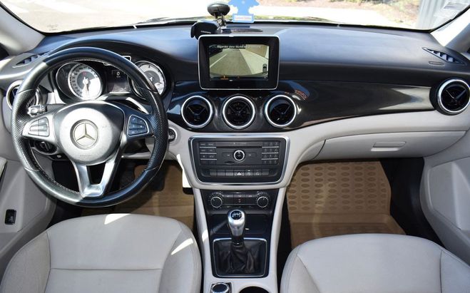 Mercedes Classe CLA Classe COUPE 1.5 180 CDI 110ch INSPIRATI Noir de 2015