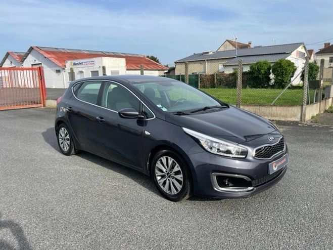 Kia Ceed Ceed 1.6 CRDI 136 CV GARANTIE 12 MOIS Gris de 2018