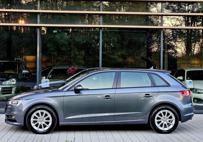 Audi A3 Sportback 1.6 TDI 110CH FAP AMBITION S T Gris de 2016
