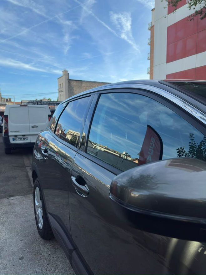 Peugeot 3008 1.5 BLUEHDi 130 ? 2018 AUTOMATIQUE 169 0 Gris de 2018
