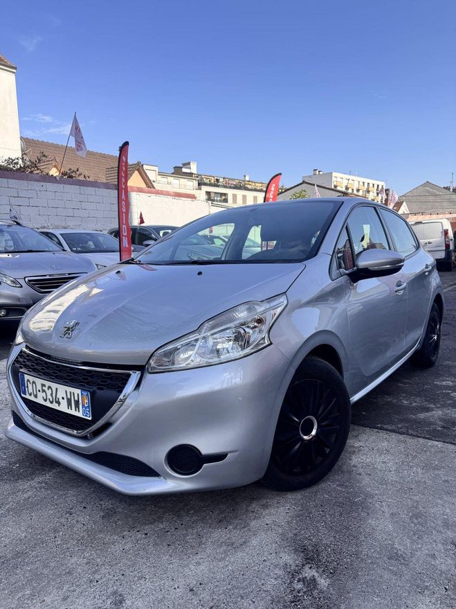 Peugeot 208 1.6 HDi 92 ch 2013 Gris Clair M�tallis� de 2013