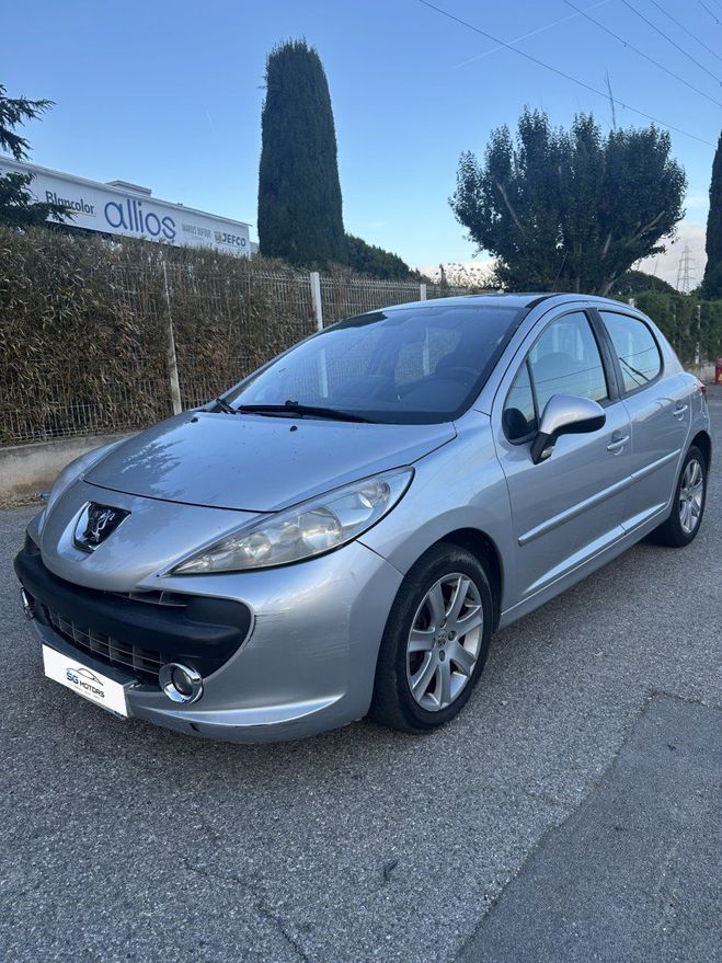 Peugeot 208  GRIS de 2008