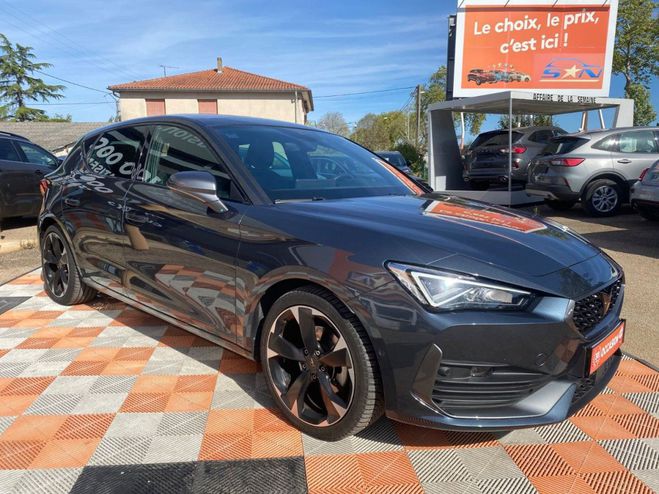 Cupra Leon 1.5 e-TSI 150 mHEV DSG7 Toit Ouvrant Bea Gris Clair de 2024