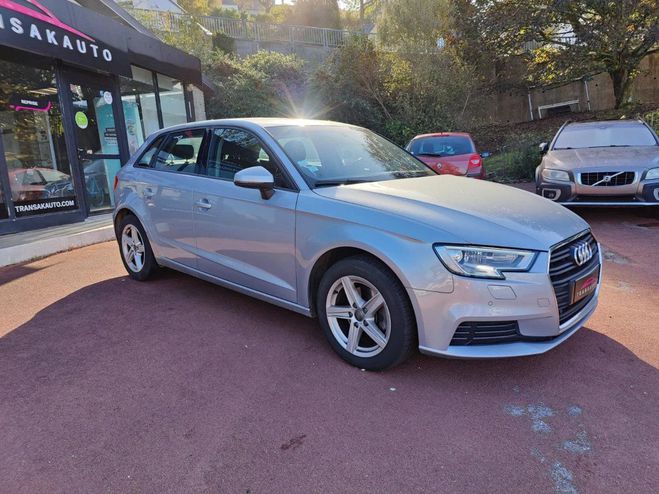 Audi A3 Sportback 30 TDI basis Gris de 2018