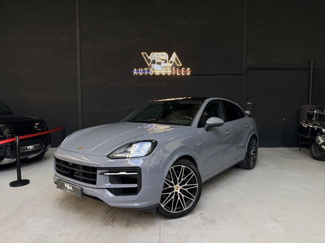 Porsche Cayenne Coup� 3.0 V6 470ch E-HYBRID AUTO Gris Clair de 2023