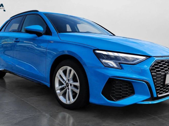 Audi A3 Sportback 40 TFSI e S line ? 204 ch Hybr Bleu de 2021