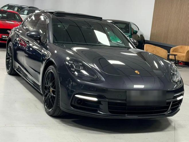 Porsche Panamera 4 V6 330 ch PDK gris de 2019