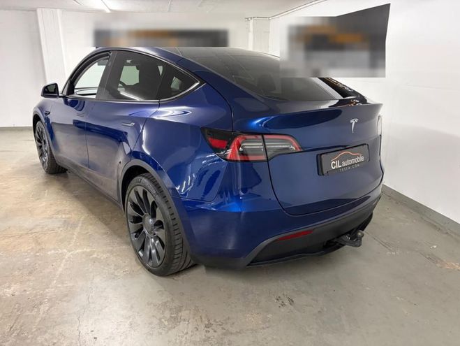 Tesla Model Y Basis RWD 299 ch BVA bleu de 2024