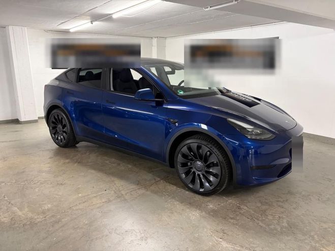Tesla Model Y Basis RWD 299 ch BVA bleu de 2024