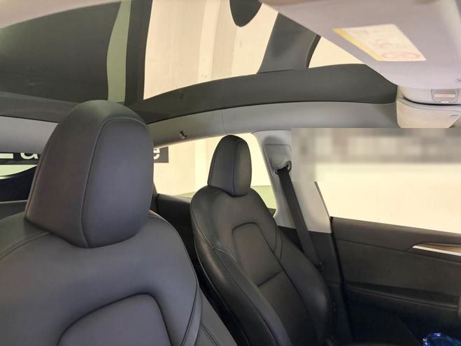 Tesla Model Y Basis RWD 299 ch BVA bleu de 2024
