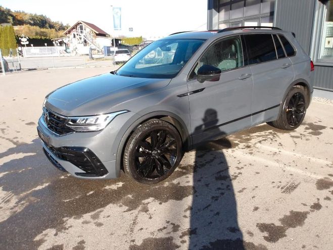 Volkswagen Tiguan R-Line 2.0 150 ch BVA gris de 2023