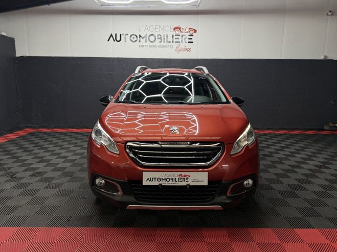 Peugeot 2008 1.2 PureTech 130 BVM6 UrbanCross Rouge de 2016
