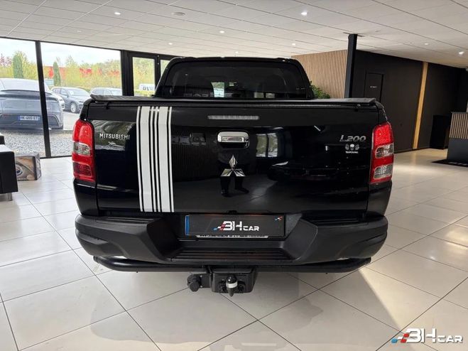 Mitsubishi L 200 DOUBLE CABINE 2.4 DID 180 INSTYLE 4WD BV Noir de 2016
