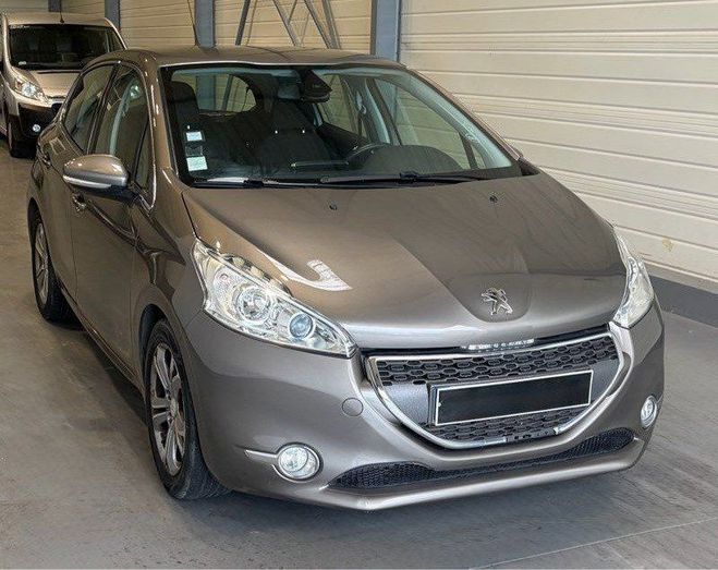 Peugeot 208 1.6 e-hdi 92 ch allure paiement en 3-4 f Autre de 2012