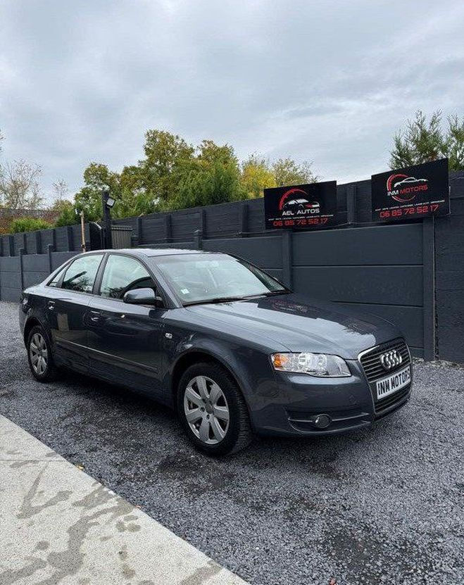 Audi A4 1.9 TDI 116 Ch Gris de 2005