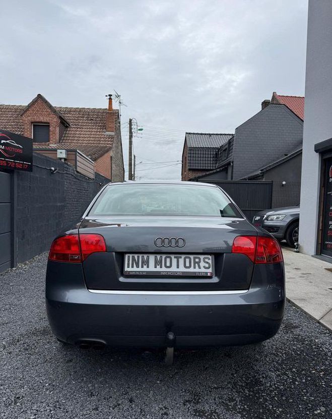 Audi A4 1.9 TDI 116 Ch Gris de 2005
