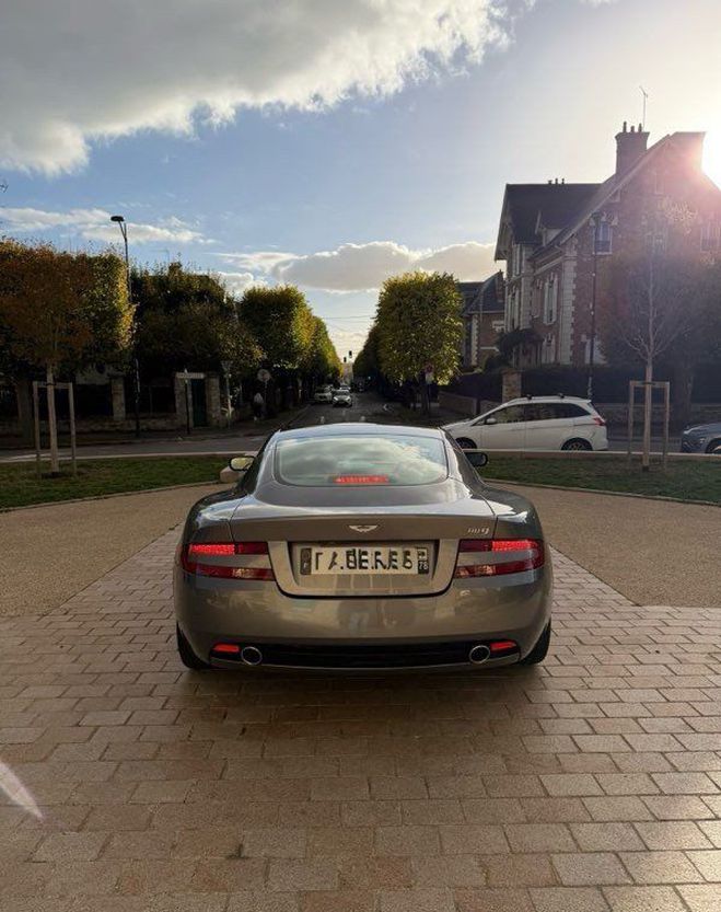 Aston martin DB9 (I) V12 6.0 450 ch 90 000 km Gris de 2004
