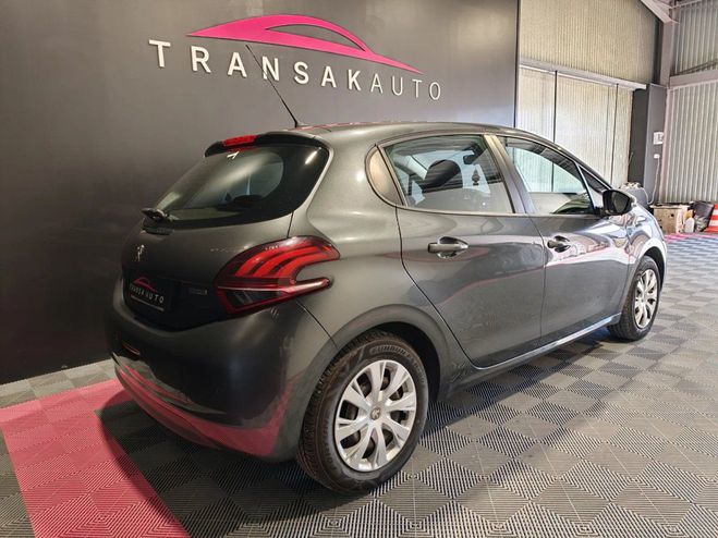 Peugeot 208 1.2 VTi 82 ch ACTIVE Gris de 2017