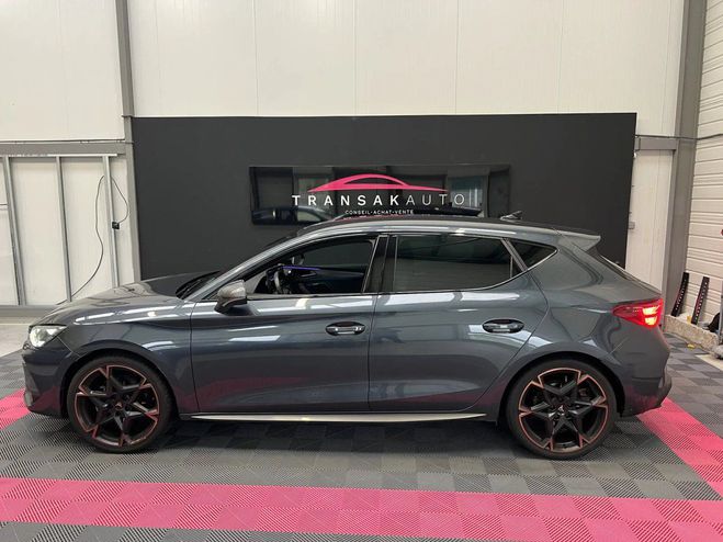 Cupra Leon 1.5 eTSI TO CARPLAY VIRTUAL COCKPIT SIEG Gris de 2024