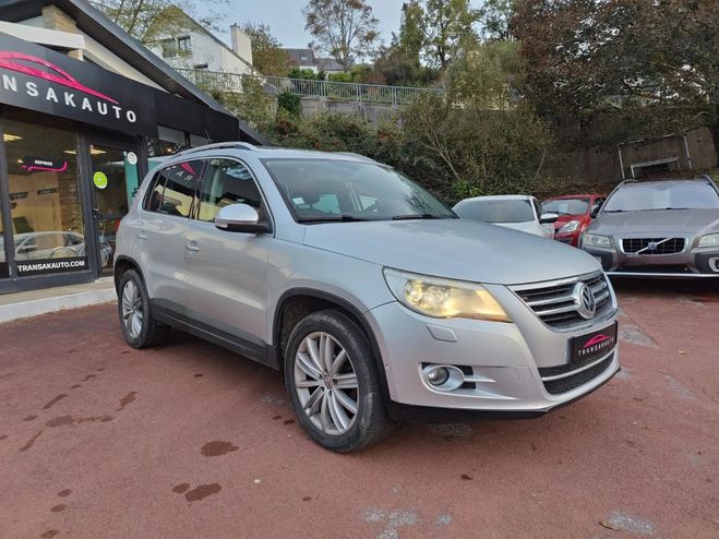Volkswagen Tiguan Sportline 4Motion TDI SUIVI ENTRETIEN Gris de 2010