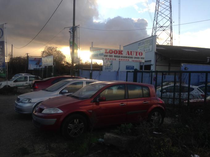 LOOK AUTO
